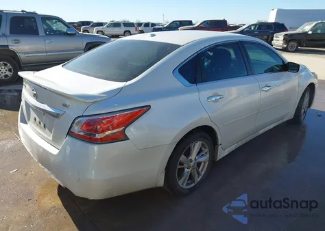 2015 Nissan Altima 2.5 Sv из США, поврежденный, VIN 1N4AL3AP2FC105693